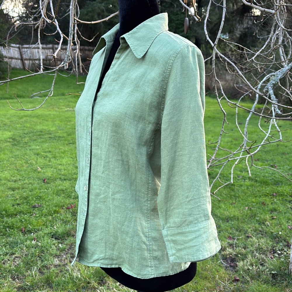 David N. Button-Up Top - Picture 3 of 7